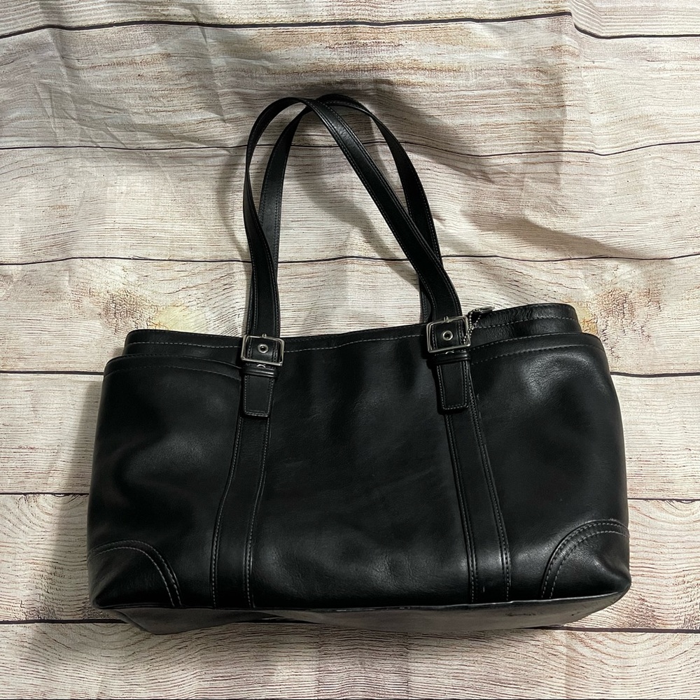 Coach classic carryall everyday tote bag